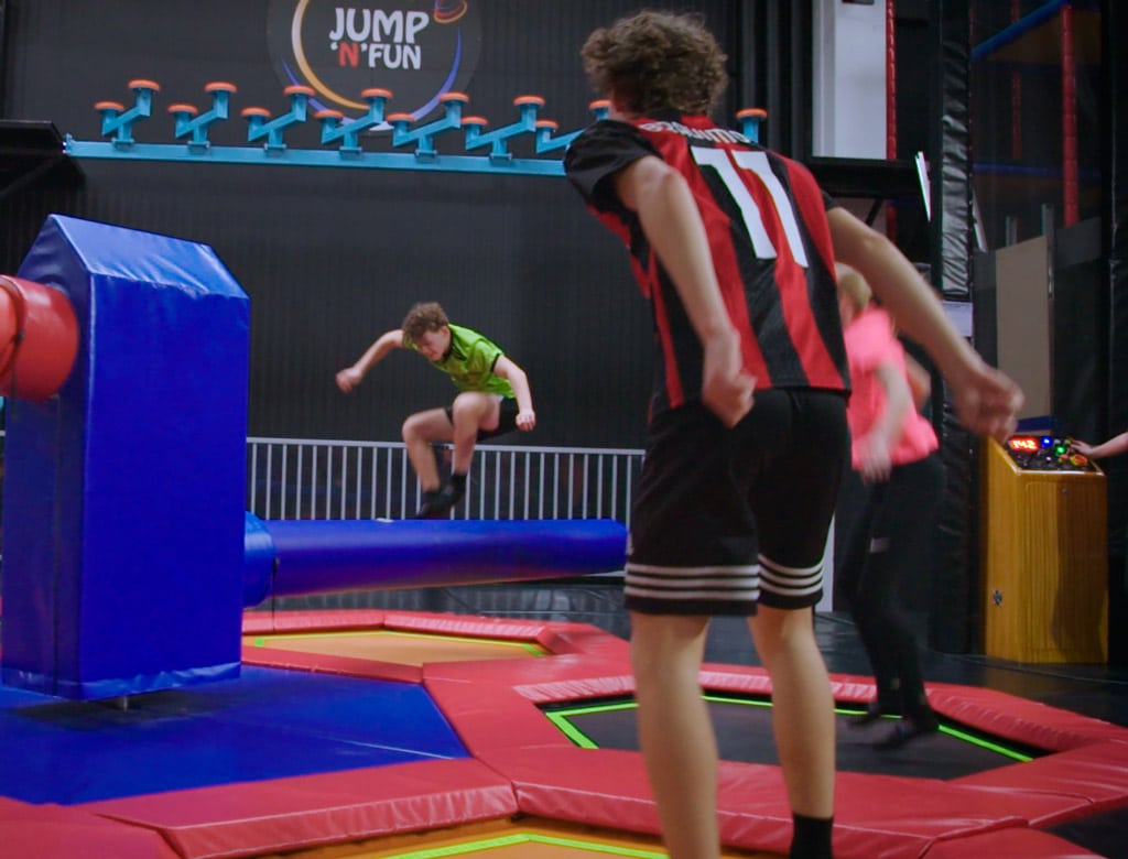 Trampolin Land